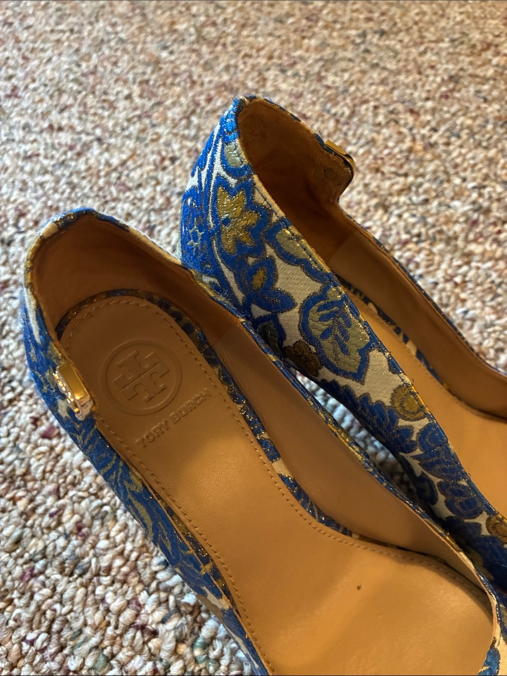Tory Burch Elizabeth Brocade/Jacquard Floral Block Heel Pumps - Picture 4 of 6